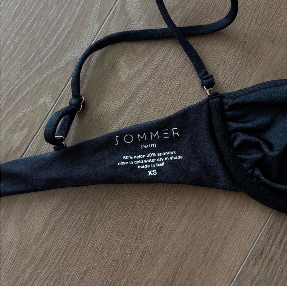 Chic Black Bikini Set - image 3